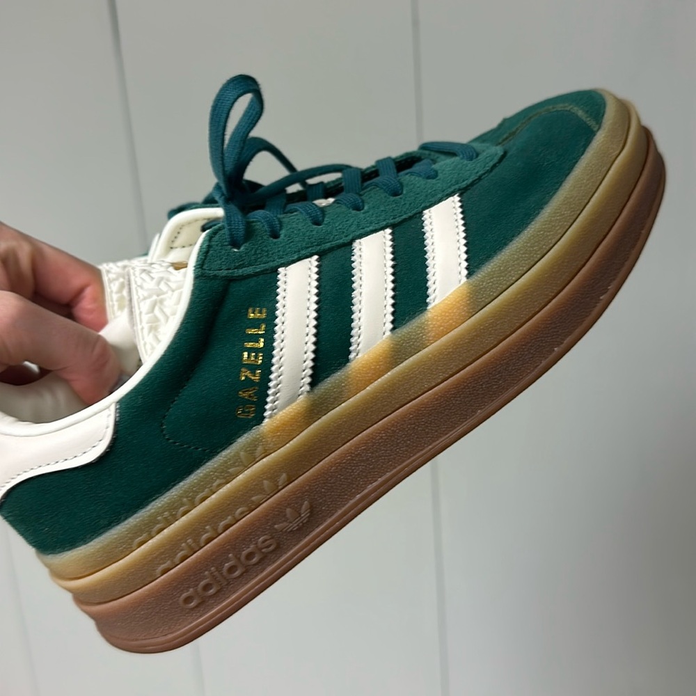 Green gazelles platform women’s size 7 - NEVER WORN ONLY TRIED ON